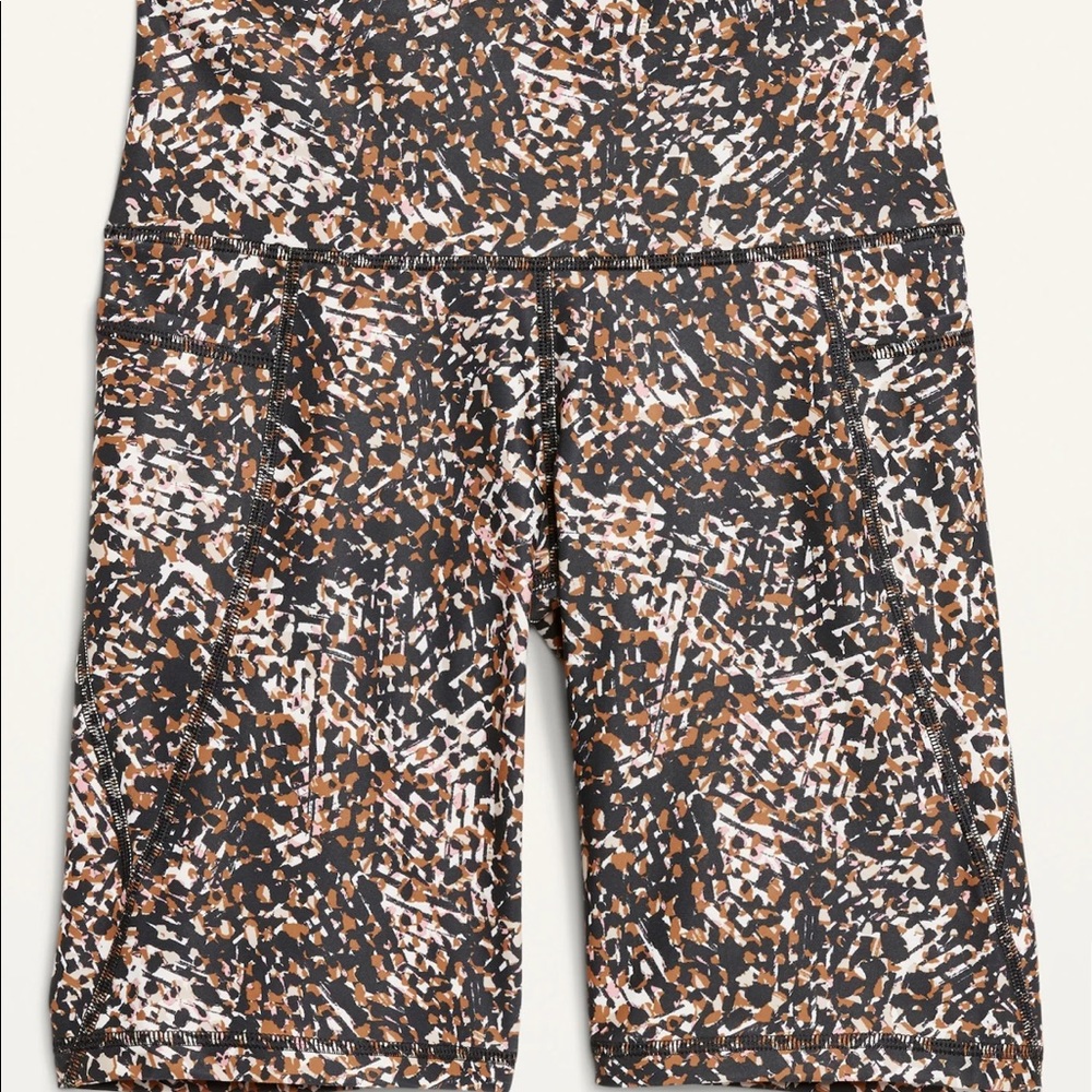 High-Waisted PowerSoft Side-Pocket Biker Shorts